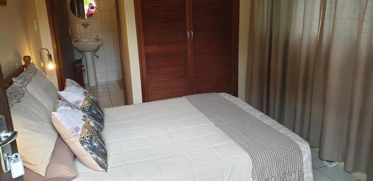 Buya Futhi Bed & Breakfast Saint Lucia Estuary Buitenkant foto